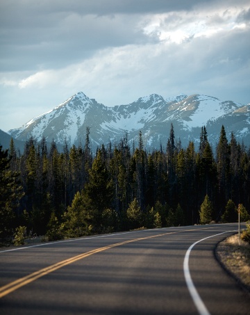 Winding mountain road